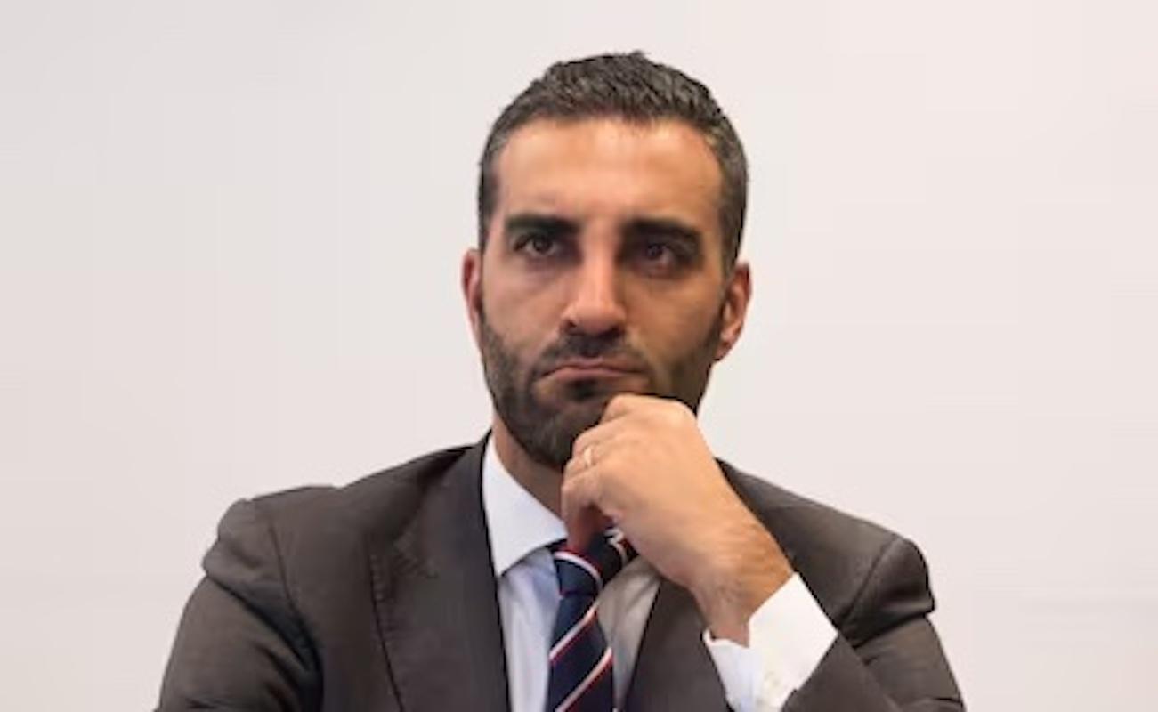 Generan memes de Simón Levy y su paradero 