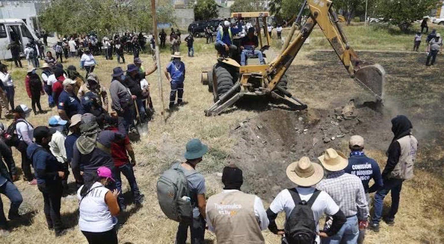 Se encontraron 456 bolsas con restos humanos cerca del estadio Akron 