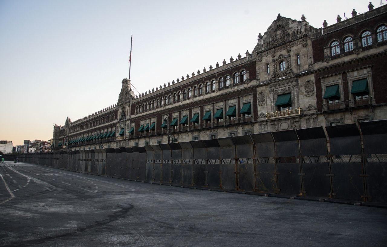 Blindan Palacio Nacional ante la marcha de la Generación Z