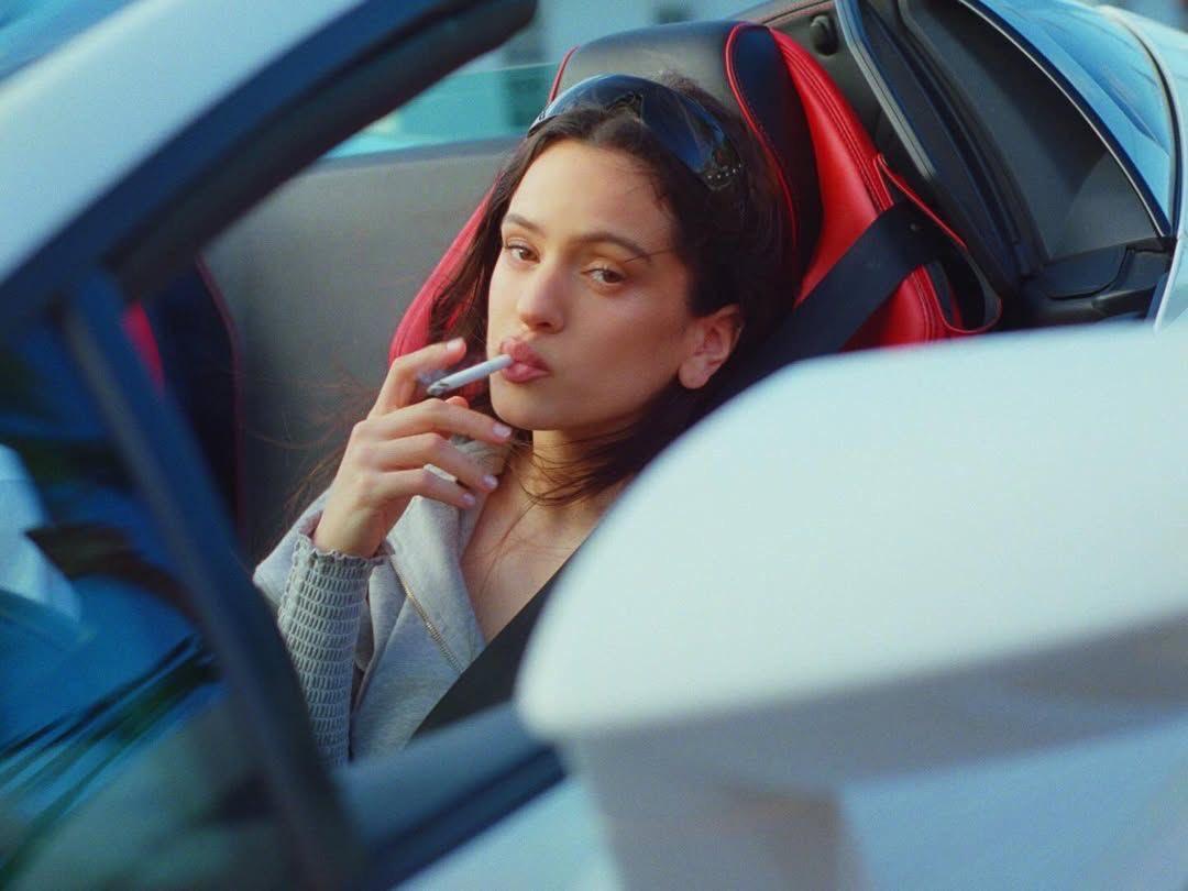 Rosalía lanza video de La Perla