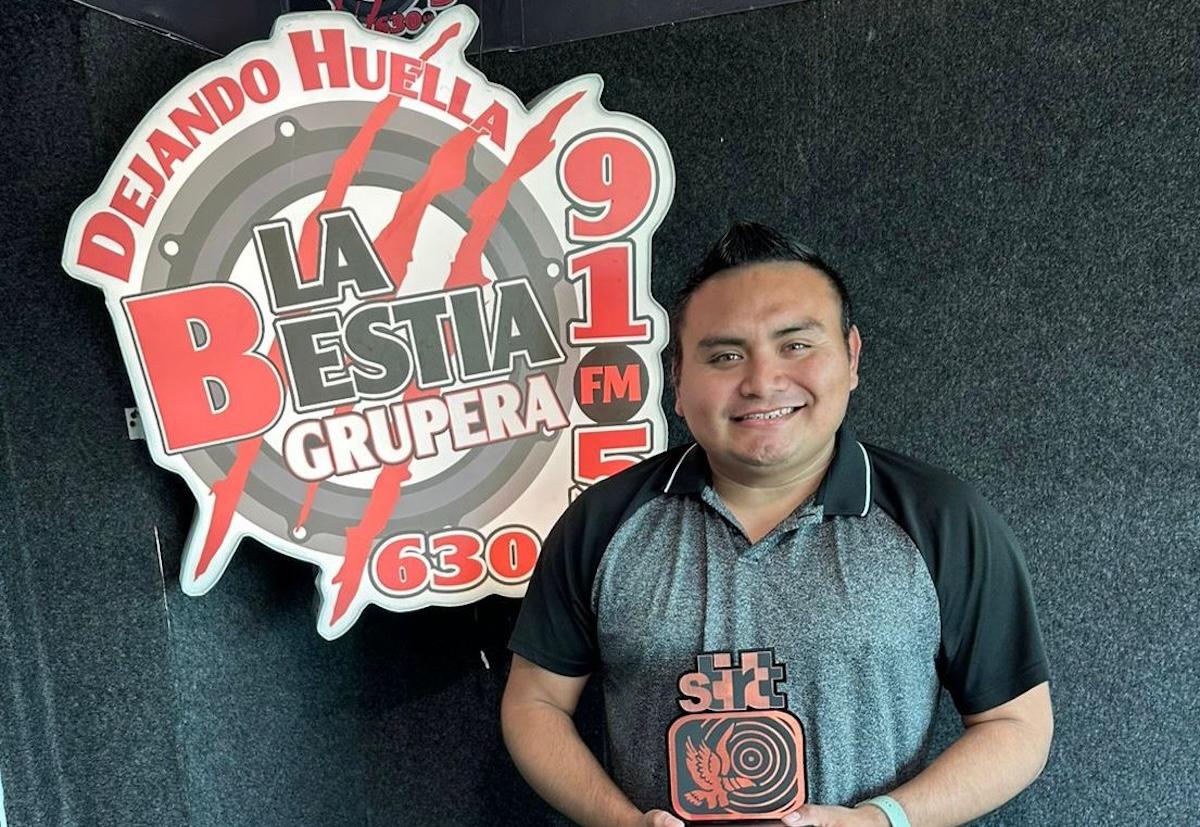 Reconocen 10 años de trayectoria de Iván Díaz “El Zorro”