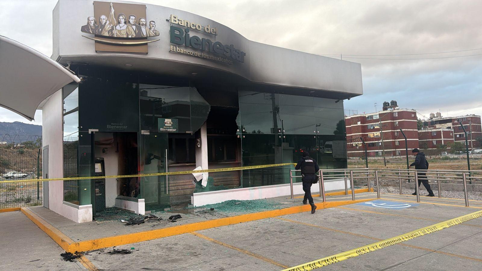 Incendian sucursal del Banco del Bienestar en Coacalco tras muerte de “El Mencho”