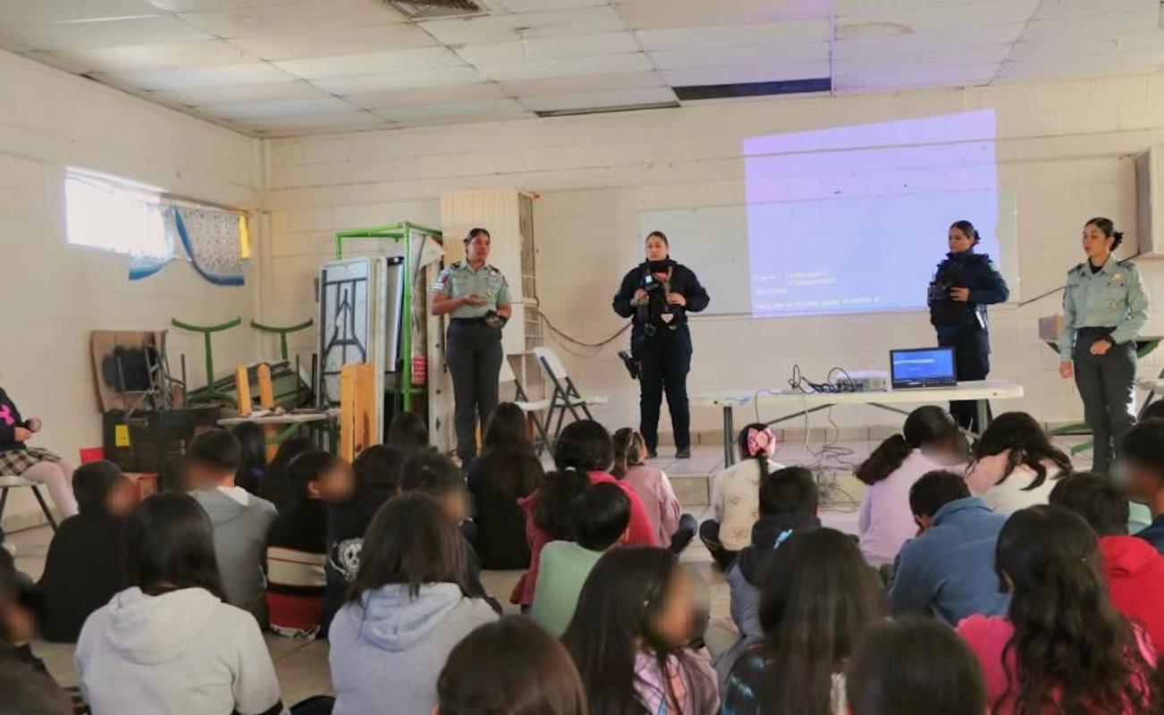 Policías municipales y Guardia Nacional promueven proximidad en escuelas de la frontera