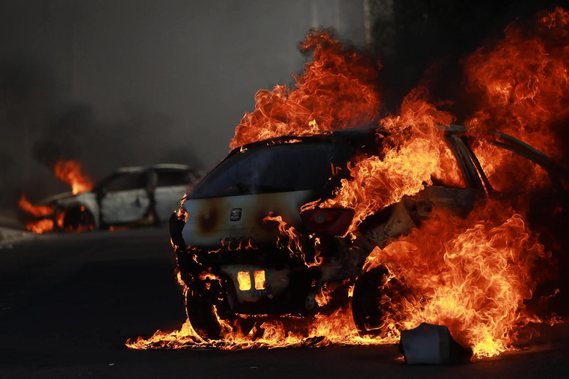 Se desata la violencia en varias ciudades del país por muerte del líder del CJNG 