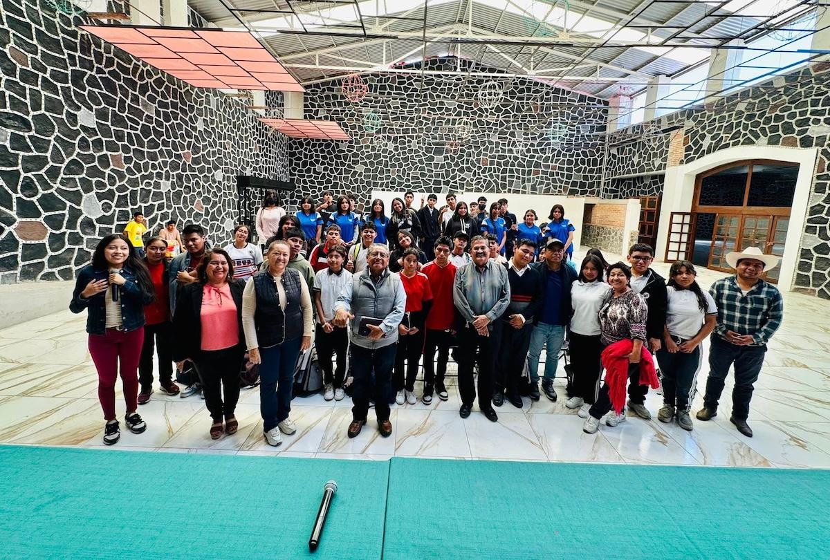 ¡Más que paredes, son hogares de lucha! Puebla celebra hitos estudiantiles