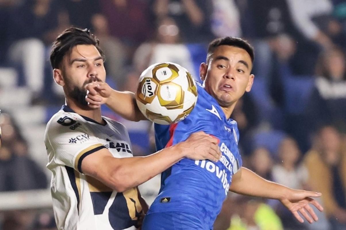 Pumas y Cruz Azul empatan 