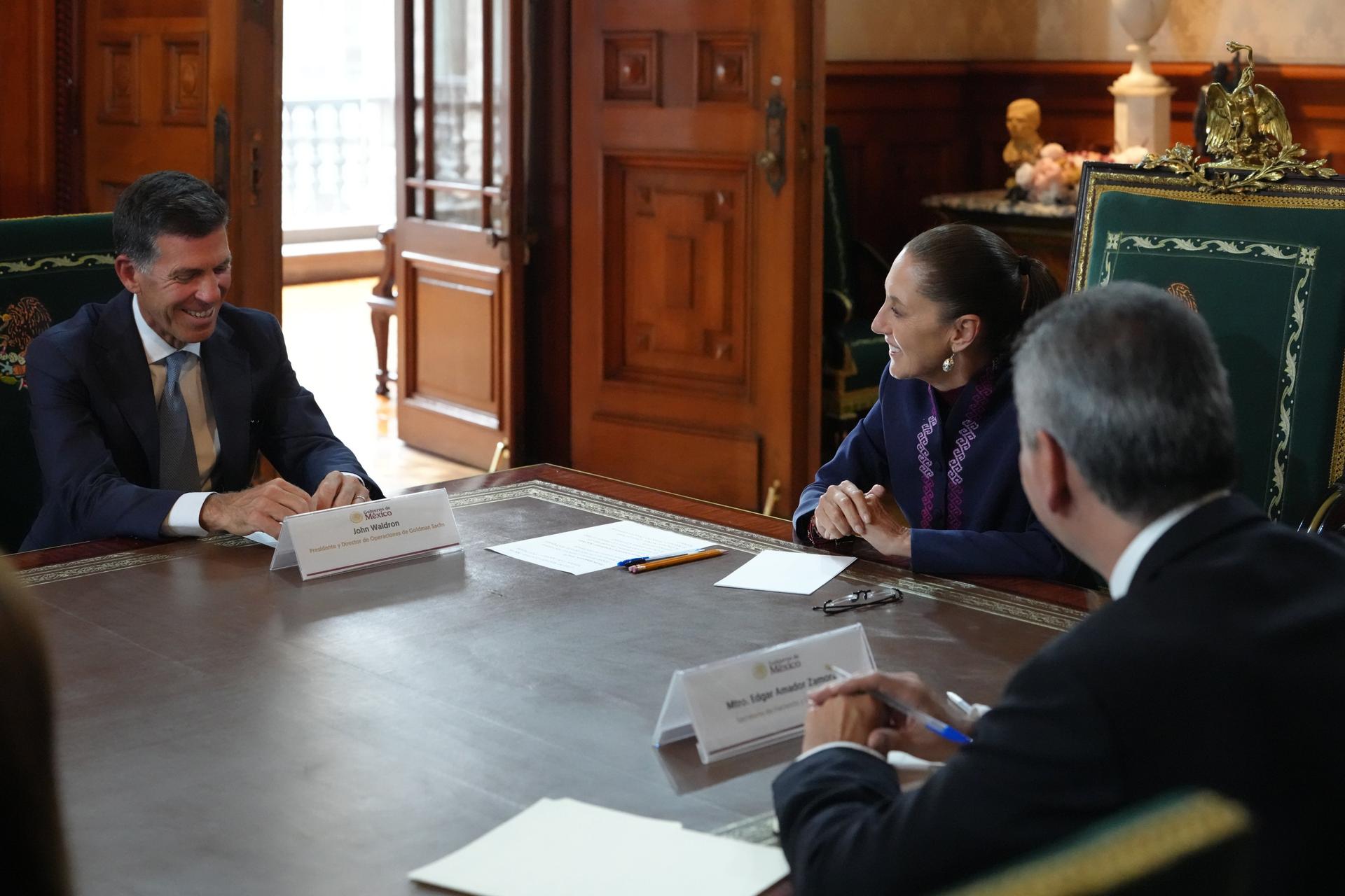 Sheinbaum se reunió con John E. Waldron, de The Goldman Sachs Group, Inc.