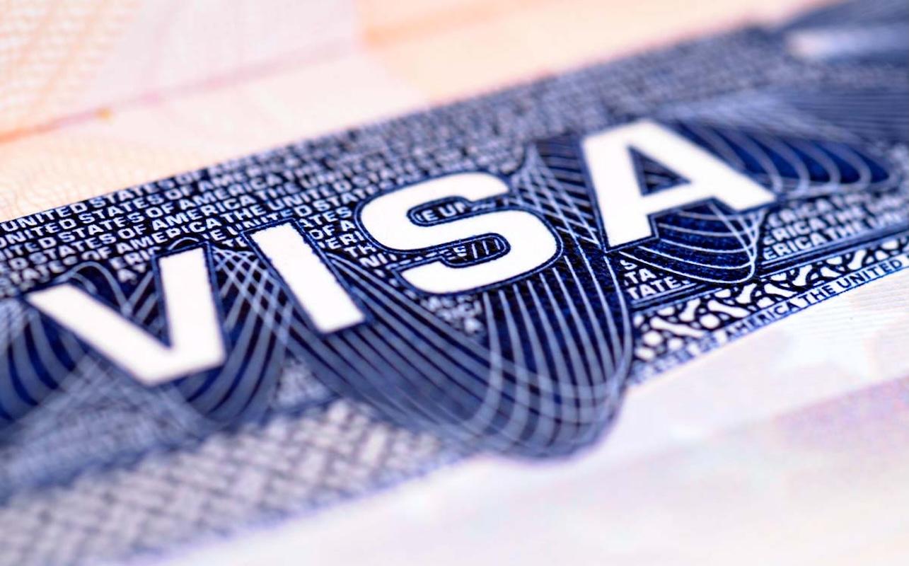 Estados Unidos ha suspendido 175,000 visas
