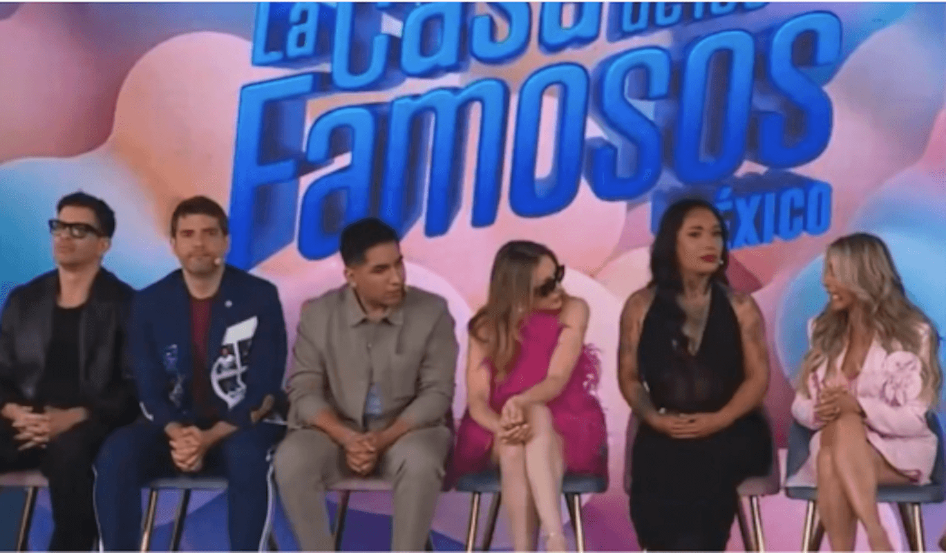 Mariana Ochoa y Gema Garoa discuten en plena conferencia de prensa 