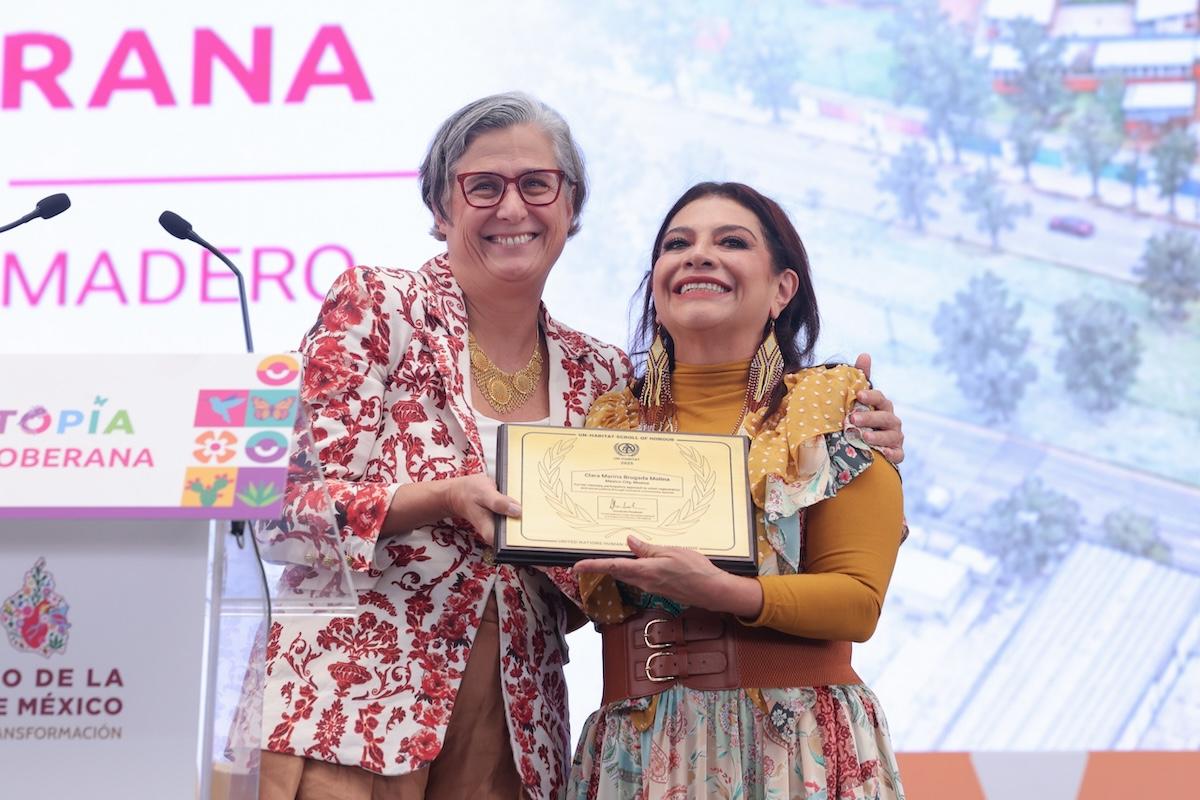 Clara Brugada recibe reconocimiento de ONU-Hábitat por el modelo de las Utopías