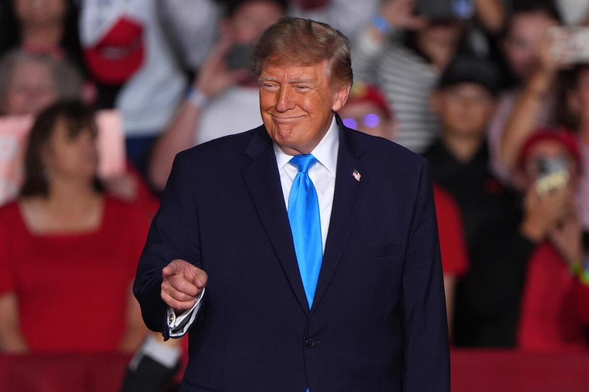 La destrucción de Los Ángeles es un pequeño precio a pagar: Donald Trump