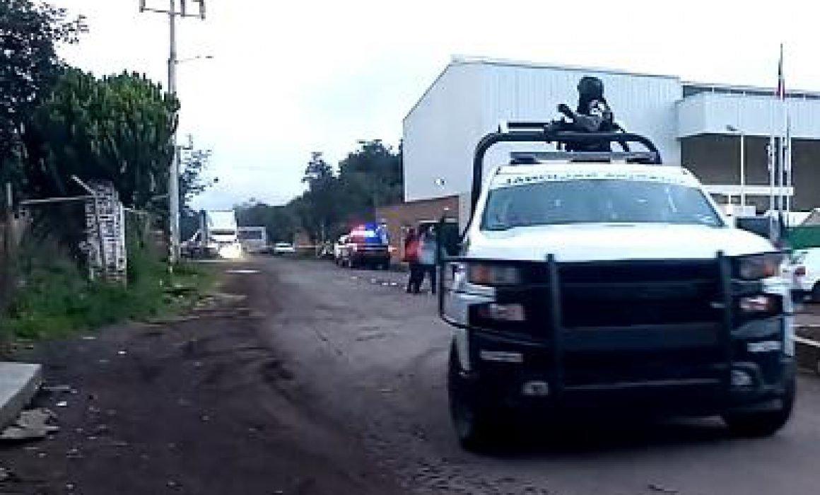Ataque a convoy de vacunas de Covid 19 en Michoacán.