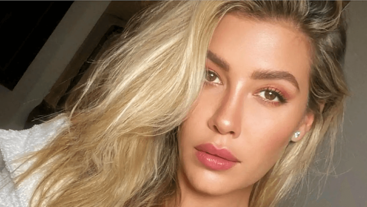 Michelle Salas anuncia su compromiso