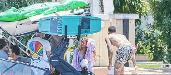 ¿Shakira con Lewis Hamilton?