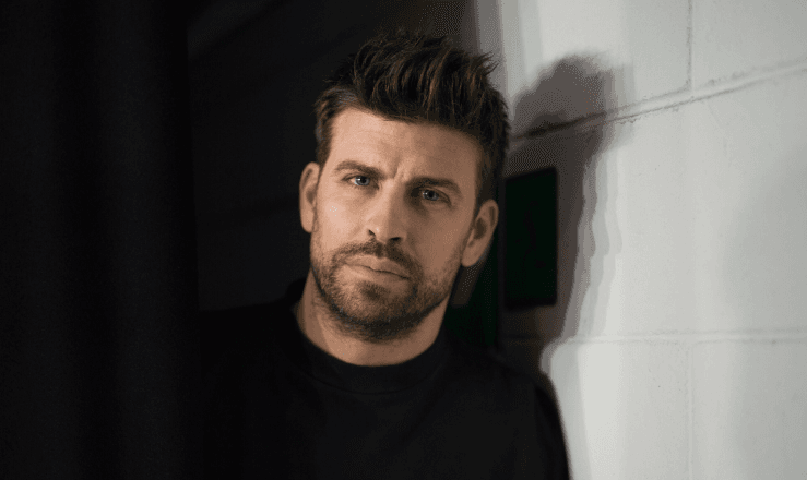 Piqué presume a Clara Chía y las redes lo rechazan