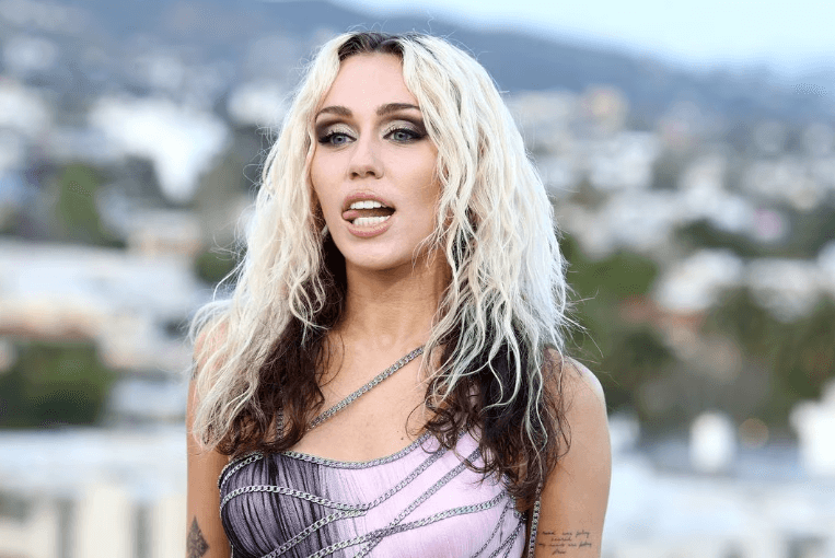 Miley Cyrus anuncia retiro de los escenarios