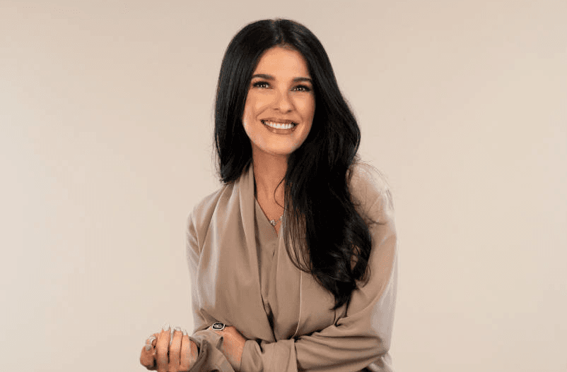 Martha Debayle pide que le agradezcan por hablar español