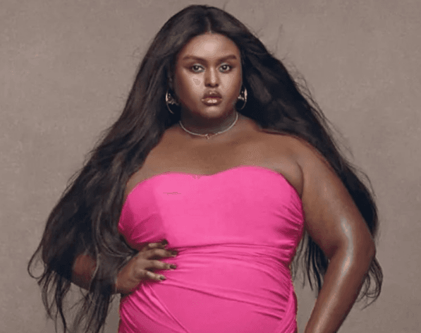 Zara contrata a Modelo XL para lanzamiento de colección de Barbie