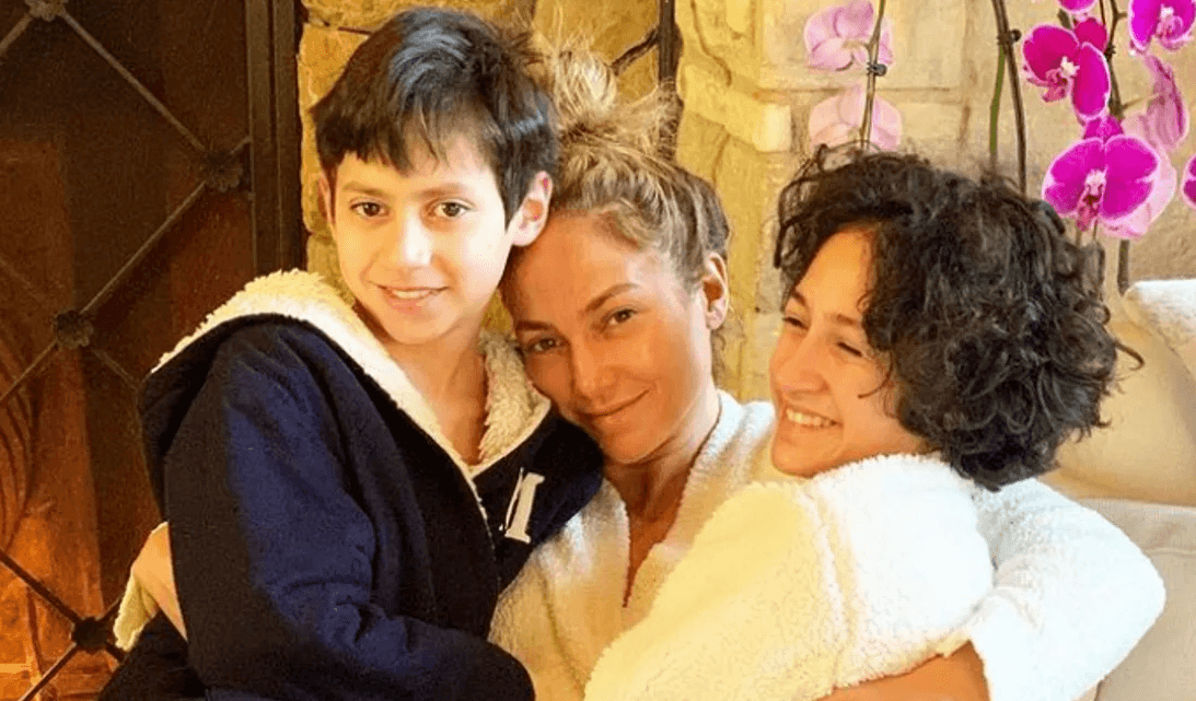 Jlo ¿enojada con Marc Anthony por el nombre de su bebé?