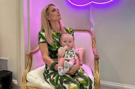 Critican al bebé de Paris Hilton