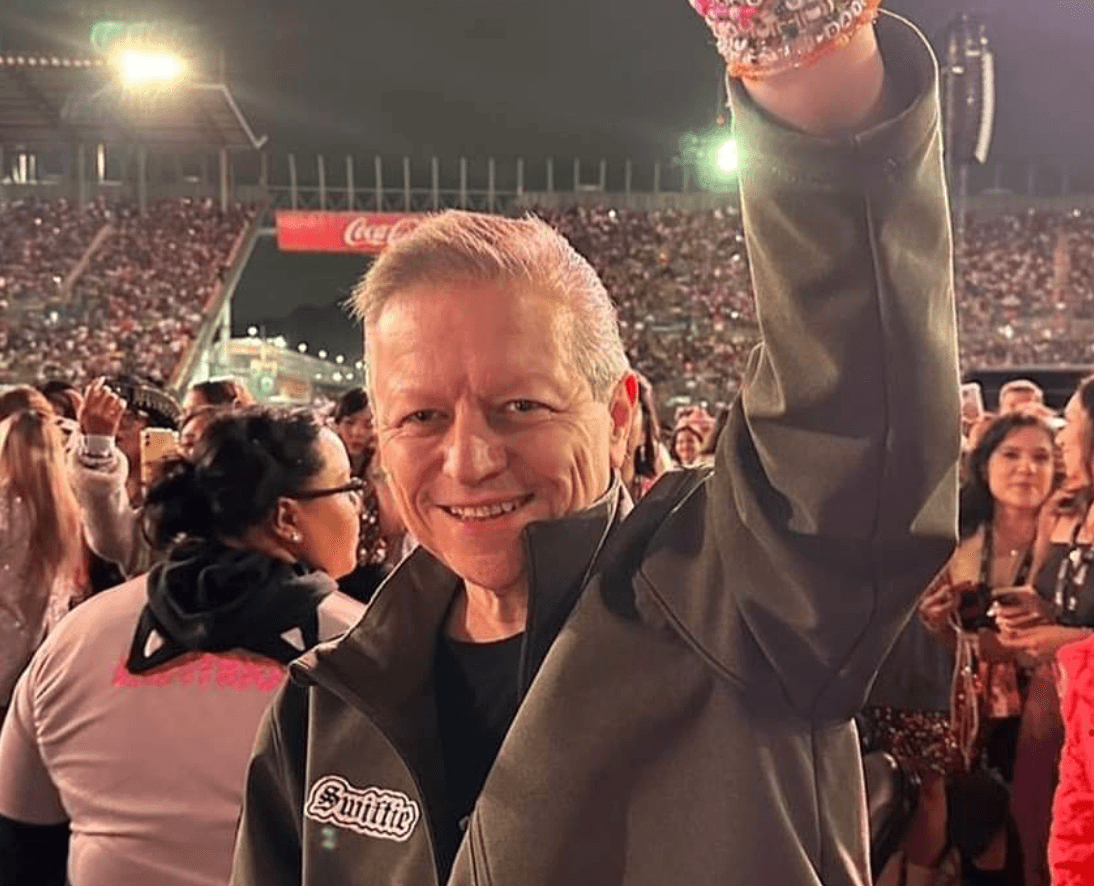 Arturo Zaldívar asistió al concierto de Taylor Swift como todo un swiftie