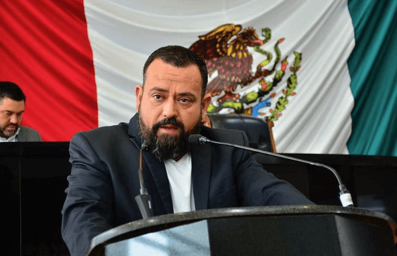 Iniciaremos clases con los mismos libros de texto; García Cantú