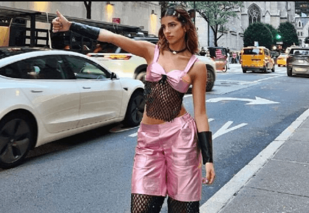 Mar de Regil es criticada en redes por ir al Fashion week de Nueva York