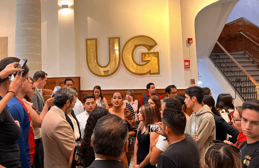 Alumno denuncia hostigamiento de parte de autoridades de la Universidad de Guanajuato