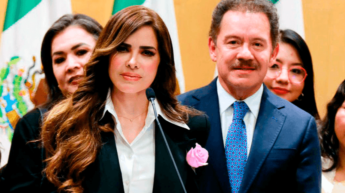 Gloria Trevi en la Camara de Diputados para apoyar la reforma a la Ley en contra de la Trata de Personas