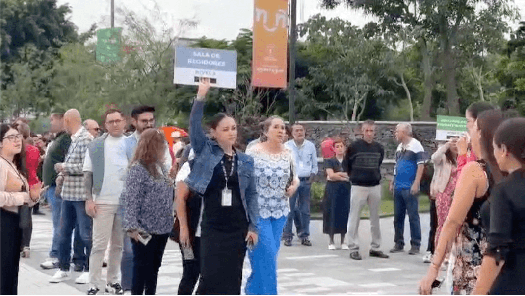 Participan en Jalisco miles de empleados de dependencias públicas en macrosimulacro