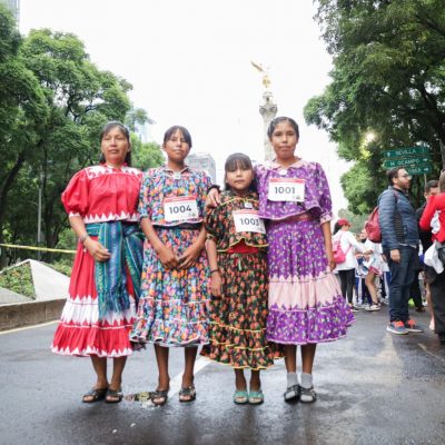 Jóvenes Rarámuris destacan en la gran carrera de México