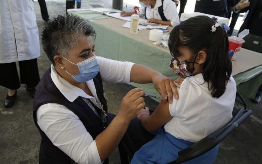 Comienza campaña de vacunación contra el papiloma humano