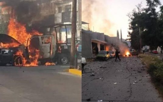 Explotan dos autos bomba en Guanajuato