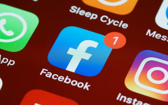 Caen Facebook e Instagram a nivel global 