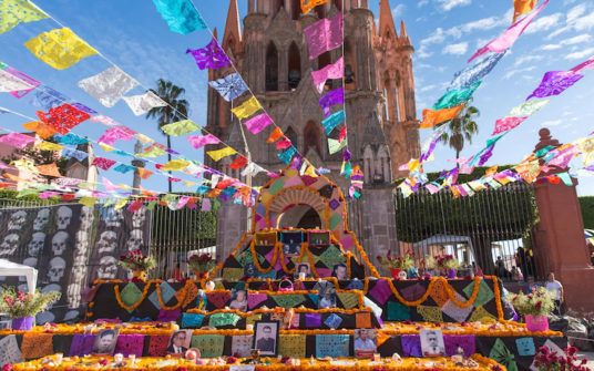 San Miguel de Allende registra un incremento de turistas en Día de Muertos del 20%