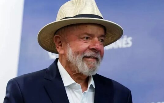 Lula da Silva regresa a Brasília 