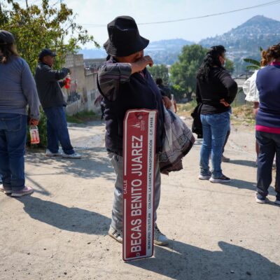 Vecinos de Tultitlán protestan por el cambio de nombre de su colonia 