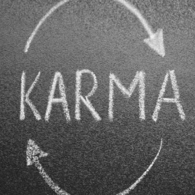 ¡Hoy es  martes de karma!