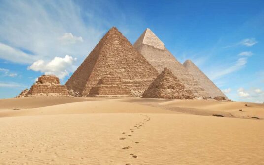 Descubrieron las Pirámides de Giza tienen estructuras subterráneas 