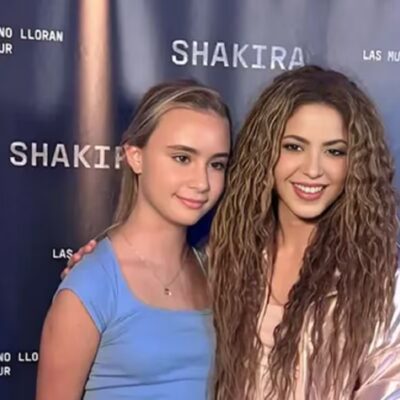 Shakira recibe a hija de Antonio de la Rúa en su show